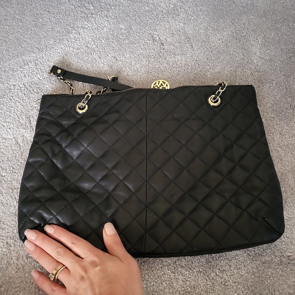 Vintage Leather Quilted Black Bag - Picture 7 of 8